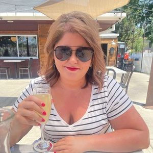 Meet your Posher, Tiffany